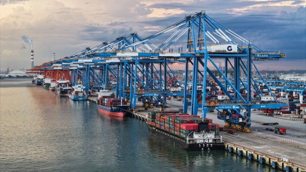 财富加 新华鲜报·“十四五”亮点|预计约140万亿元！中国经济总量接连突破新关口